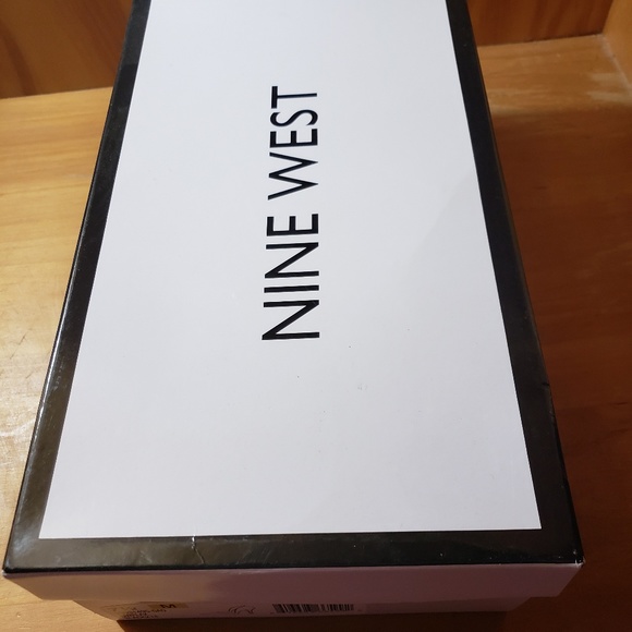 Nine West Black Heels with box - Picture 3 of 3